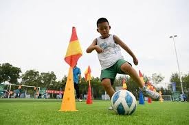 电竞跨界合作周边衍生品发布